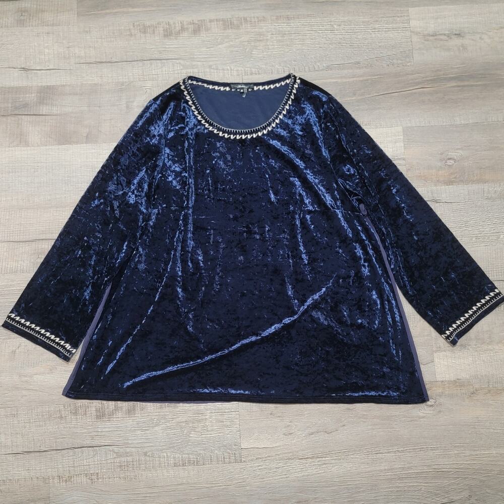 Andree by UNIT Embroidered Plus Size 2X Blue Velvet Wide Sleeve Tunic Top Boho